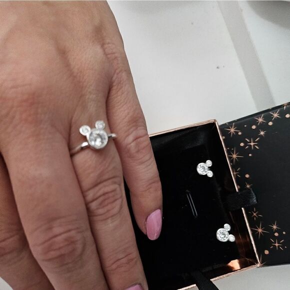 Mickey ring and earrings - Picture 4 of 4